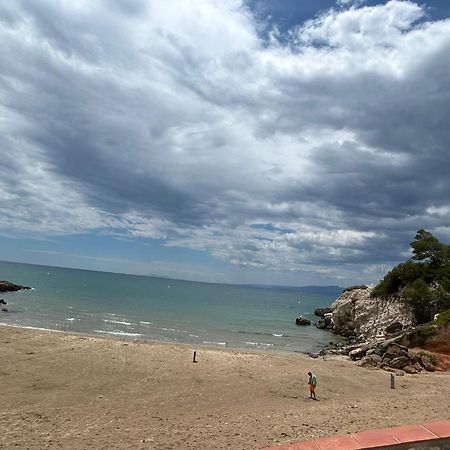 Apartamentos Cala Crancs ซาลอว์ ภายนอก รูปภาพ